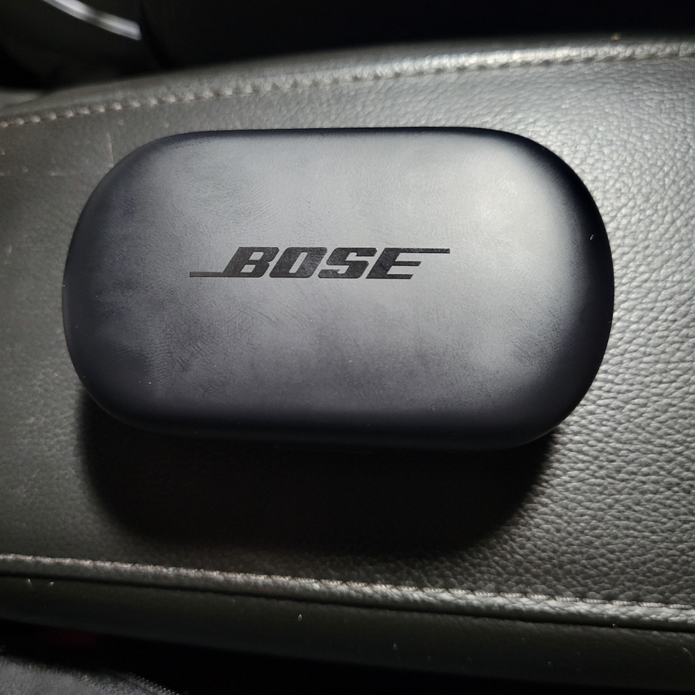 Bose Quiet comfort Noise Cancelling Wireless Earbuds.